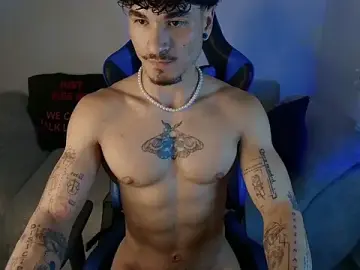 Stripchat Sex Cam of Thomas_Fit1