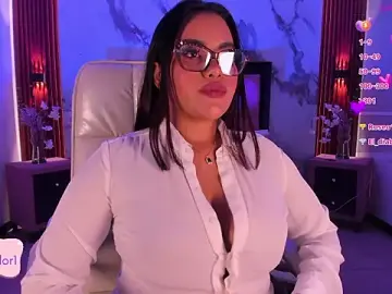 Stripchat Live Sex Cam of Jeen_Taylor