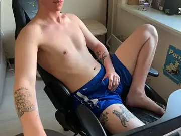 Stripchat Live Porn of carthylovvve