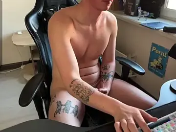 Stripchat Free Live Porn of carthylovvve