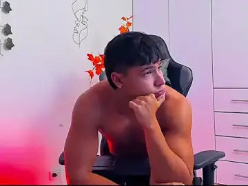 Stripchat Live Porn of Bray_Kevin