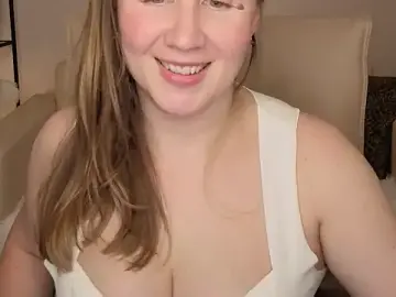 Stripchat Free Live Porn of Helens_love