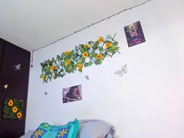 Stripchat Best live sex cam show of mensia_hernandz