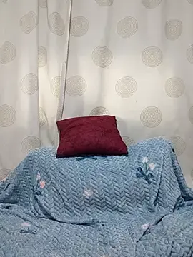 Stripchat Live Porn of linakhalifa