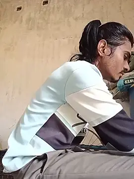 Stripchat Free Live Porn of Yash_Sharma18