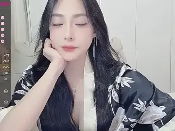 Stripchat Free Porn Cam of uuxiaocai