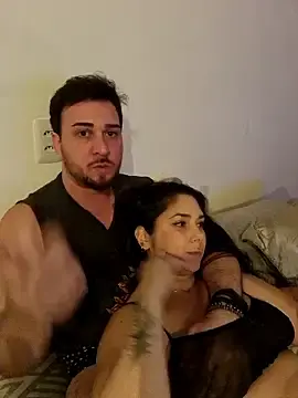 Stripchat Live Sex Cam of Hey-Hot