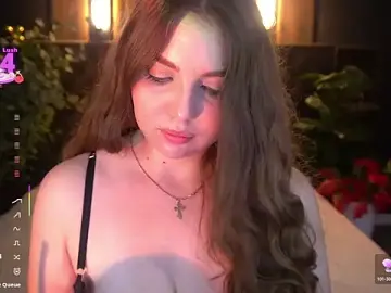 Stripchat Free Porn Cam of LuxSopphia