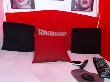 Stripchat Free Porn Cam of Tiana_Ebony18