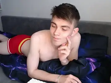 Stripchat Free Porn Cam of Student_Oliver