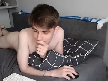 Stripchat Live Sex of Student_Oliver