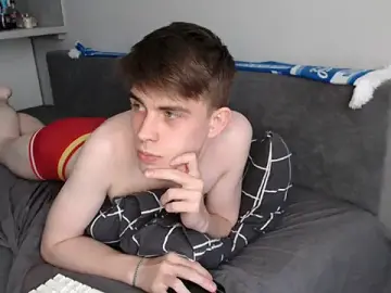 Stripchat Live Sex of Student_Oliver