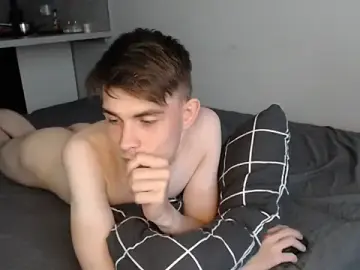Stripchat Live Sex of Student_Oliver