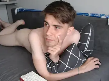 Stripchat Nude Webcam of Student_Oliver