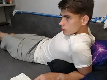 Stripchat Free Live Porn of Student_Oliver