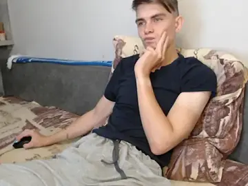 Stripchat Adult Webcam of Student_Oliver