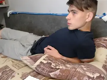 Stripchat Best live sex cam show of Student_Oliver