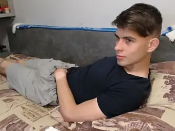 Stripchat Live Sex of Student_Oliver