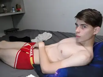 Stripchat Nude Webcam of Student_Oliver