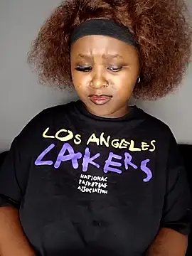 Stripchat Live Sex Cam of SELYS_NANA