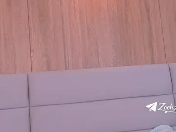 Stripchat Adult Webcam of ZoehAngel