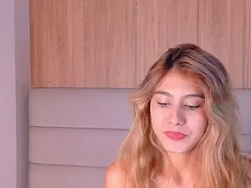 Stripchat Free Live Porn of ZoehAngel