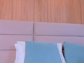 Stripchat Sex Cam of ZoehAngel