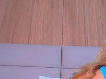 Stripchat Best live sex cam show of ZoehAngel