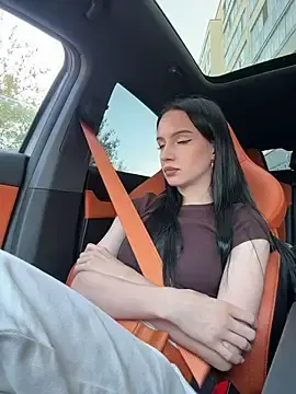 Stripchat Live Porn of flora_off