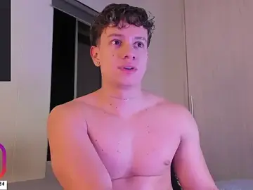 Stripchat Adult Webcam of DerekOlsen