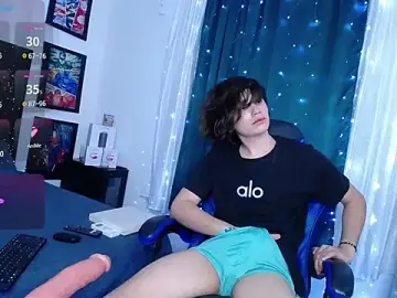 Stripchat Live Sex of andyboy-