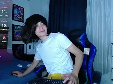 Stripchat Live Sex of andyboy-