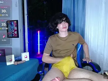 Stripchat Live Sex of andyboy-