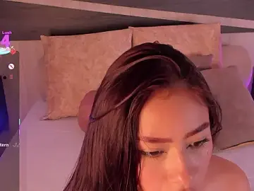 Stripchat Free Live Porn of nicolle_pierce