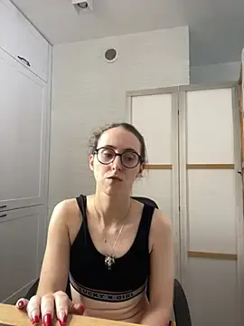 Stripchat Watch Live Sex Cams of MartiniiSelenna