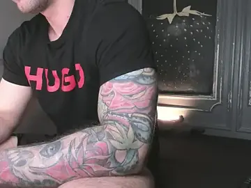 Stripchat Live Sex Cam of WayneWilson