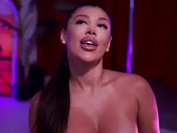 Stripchat Live Sex of NatyDesiree