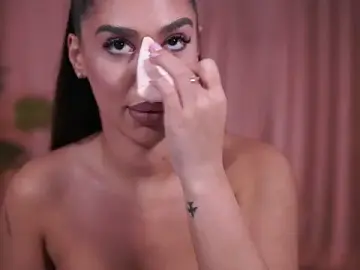 Stripchat Live Sex Cam of NatyDesiree