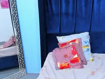 Stripchat Free Porn Cam of MarianRosse