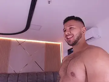 Stripchat Nude Webcam of mister_miike