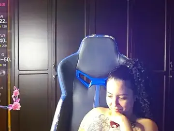 Stripchat Nude Webcam of jaydensalvatore_