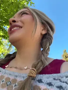 Stripchat Free Porn Cam of Irina_Grant