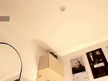 Stripchat Best live sex cam show of hollyprincess_2