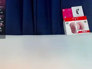 Stripchat Live Sex Cam of laura_sweett120