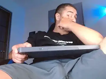 Stripchat Adult Video Chat of SexyBoy-Bigclit