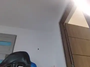 Stripchat Live Sex Cam of SexyBoy-Bigclit