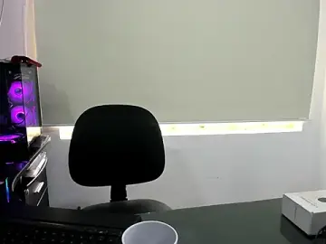 Stripchat Free Porn Cam of SWEET_KITTY_01