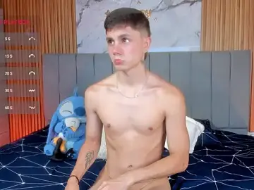 Stripchat Best Webcam of DustinLevine