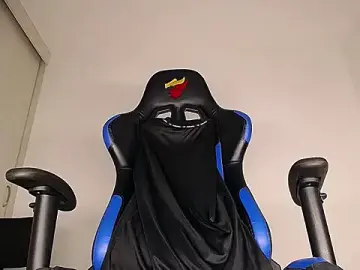 Stripchat Free Live Porn of MAXJONES_2