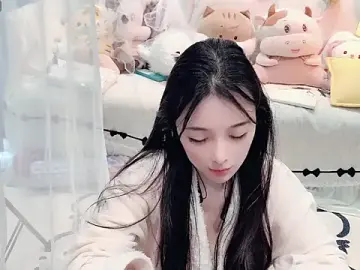 Stripchat Sex Cam of AKiKi711